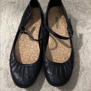 Reaction Mary Mocc 8.5 black Mary Jane shoes